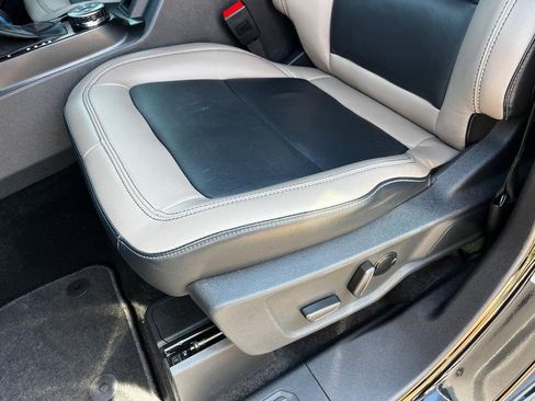 Used 2024 Ford Bronco Wildtrak image 14