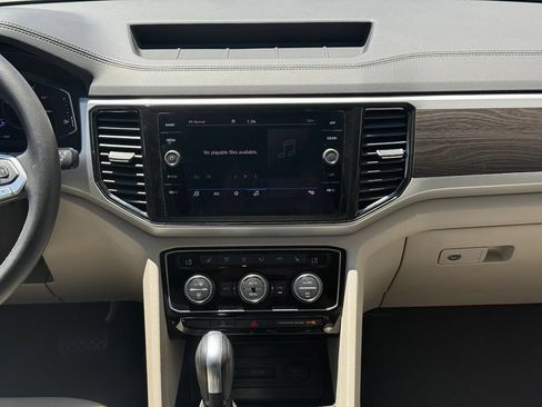 Used 2023 Volkswagen Atlas SE AWD/4WD image 21