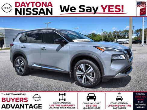 Used 2023 Nissan Rogue SL w/ SL Premium Package image 1