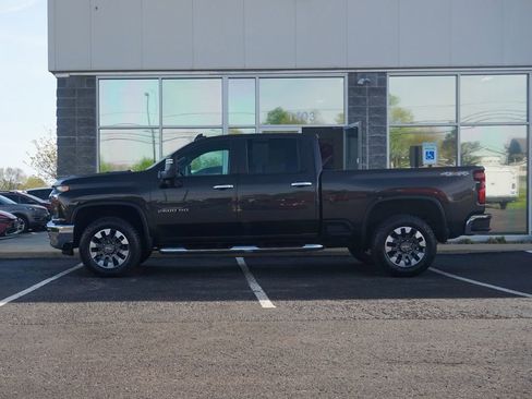 Used 2021 Chevrolet Silverado 2500 LT w/ All Star Edition AWD/4WD image 5