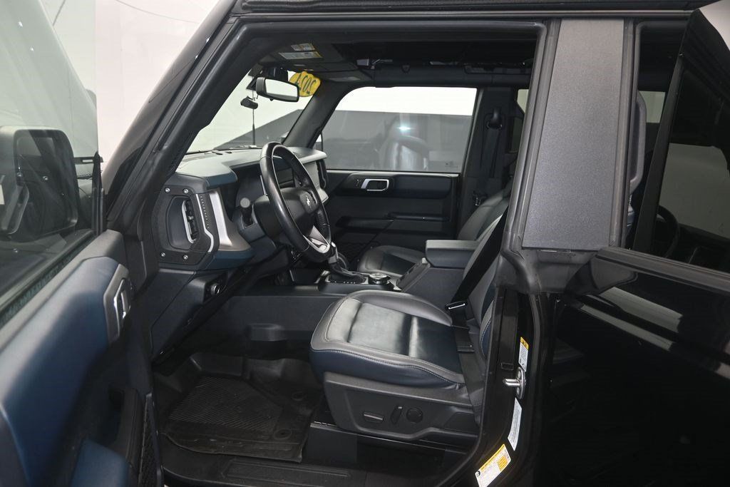 Used 2024 Ford Bronco Outer Banks AWD/4WD image 14