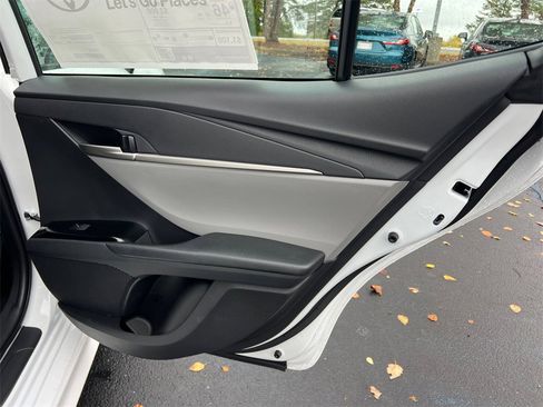 Used 2026 Toyota Camry SE image 16