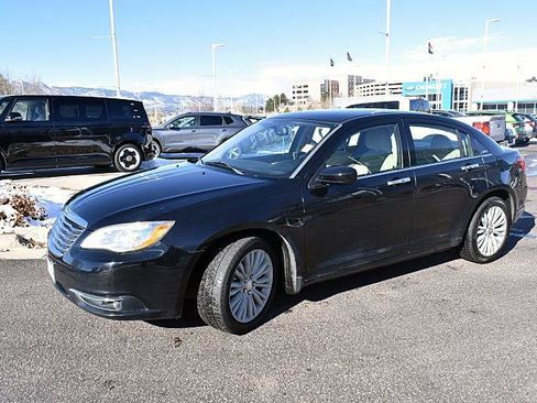 Used 2012 Chrysler 200 Limited image 3