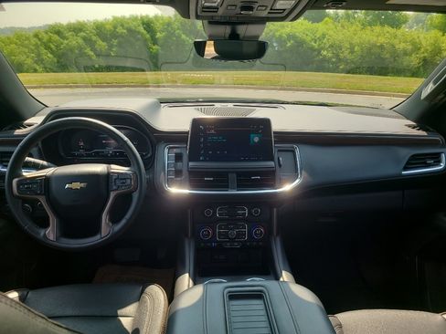 Used 2023 Chevrolet Tahoe High Country AWD/4WD image 21