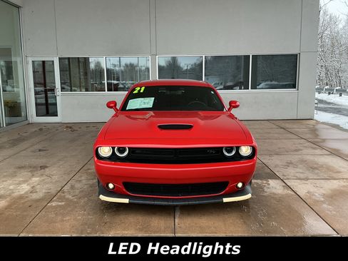 Used 2021 Dodge Challenger R/T w/ Blacktop Package image 2