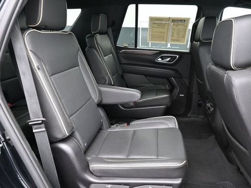 Used 2024 Chevrolet Tahoe Premier AWD/4WD image 31