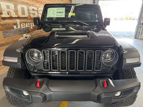 New 2026 Jeep Wrangler Unlimited Rubicon w/ Xtreme 35 Tire Package AWD/4WD image 8