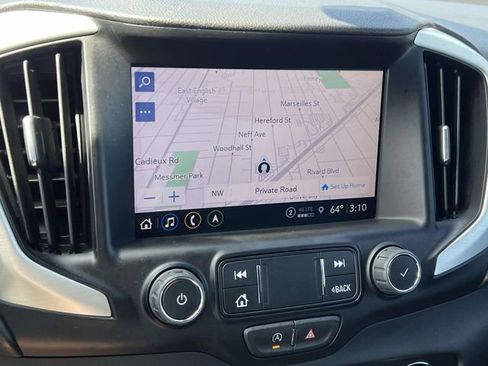 Used 2023 GMC Terrain SLE w/ Driver Convenience Package image 24