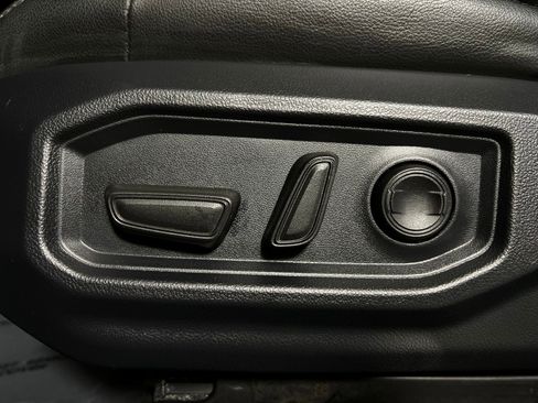 Used 2024 Toyota Tundra Limited image 14