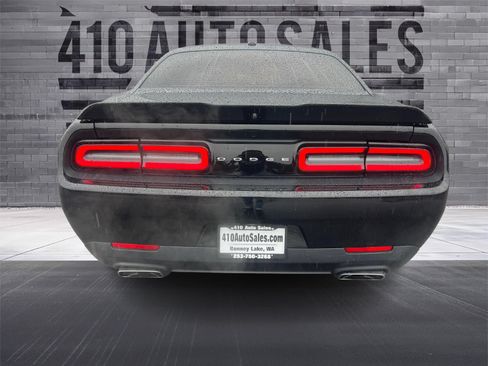 Used 2019 Dodge Challenger R/T w/ Driver Convenience Group RWD image 4