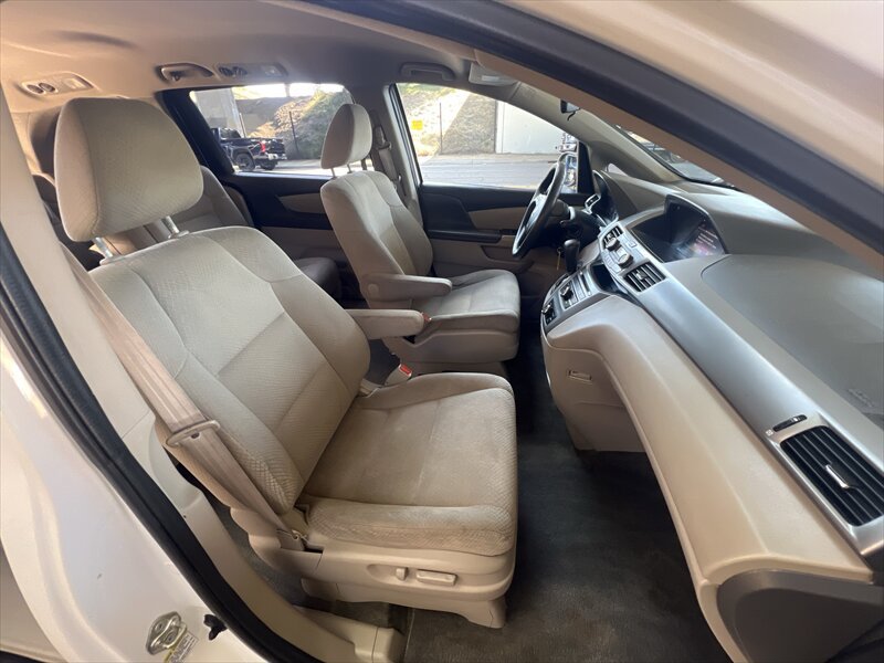 Used 2015 Honda Odyssey LX image 23