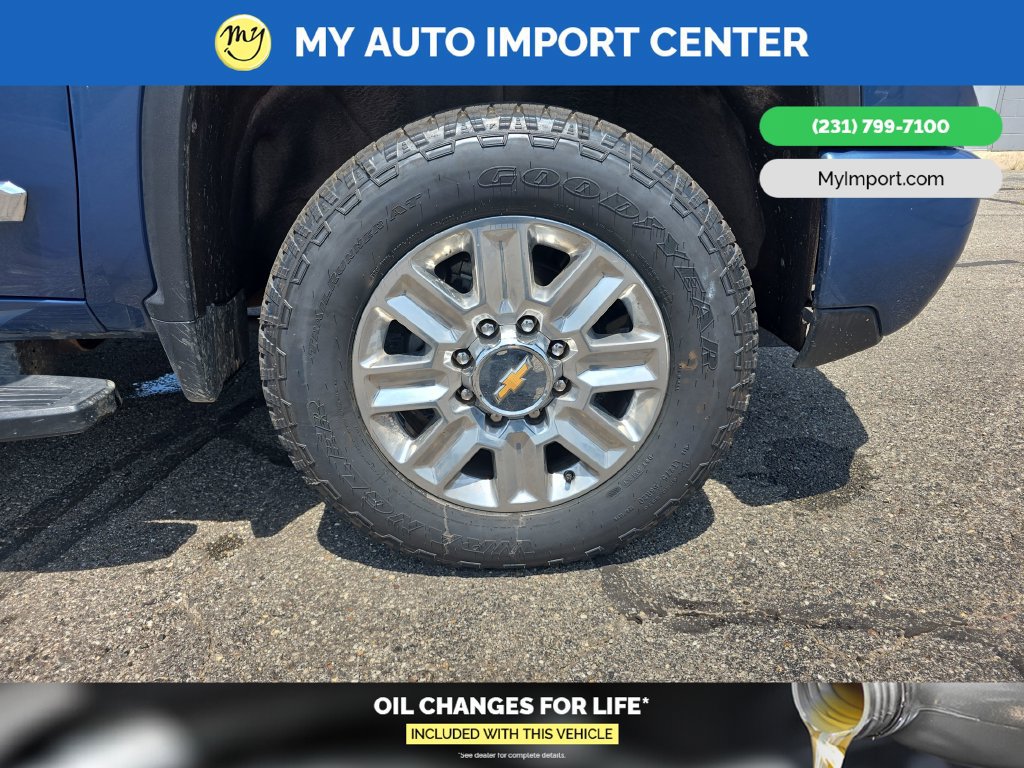 Used 2024 Chevrolet Silverado 3500 High Country w/ Technology Package AWD/4WD image 30