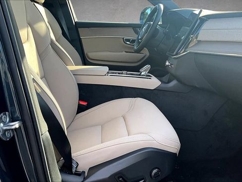 New 2026 Volvo XC90 B6 Plus w/ Protection Package Premier AWD/4WD image 10