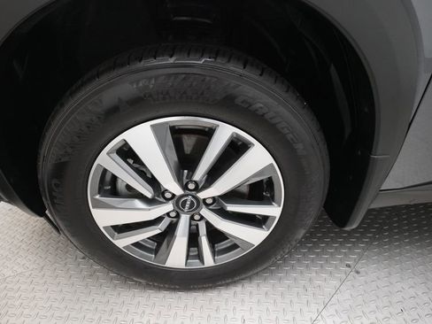 Certified 2025 Nissan Pathfinder SL w/ Black Appearance Package AWD/4WD image 28