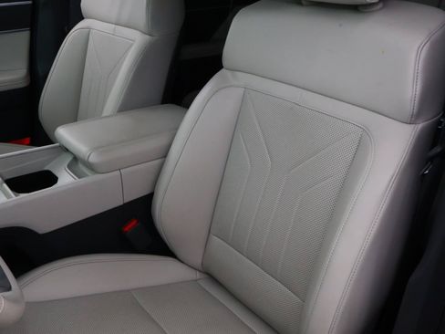 Certified 2024 Hyundai Santa Fe SEL FWD image 12