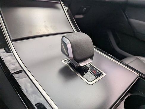 Used 2024 Land Rover Range Rover Velar Dynamic SE AWD/4WD image 12