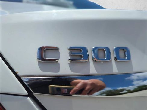 Used 2018 Mercedes-Benz C 300 Sedan image 29