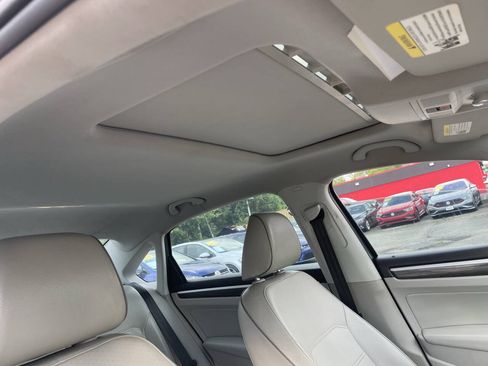 Used 2016 Volkswagen Passat 1.8T SE FWD image 18