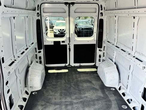 Used 2023 RAM ProMaster 2500 FWD image 15