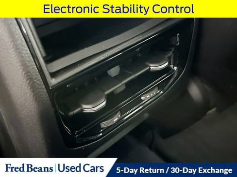 Used 2023 Jeep Grand Cherokee Laredo w/ Luxury Tech Group I AWD/4WD image 30