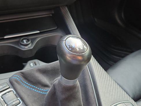 Used 2017 BMW M2 image 15