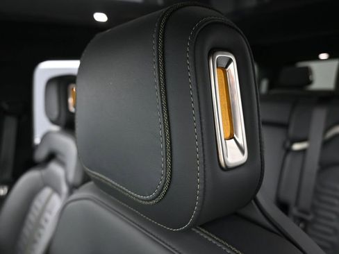 Used 2023 Rivian R1S Adventure image 23