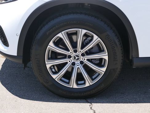 Used 2024 Mercedes-Benz GLC 300 image 9