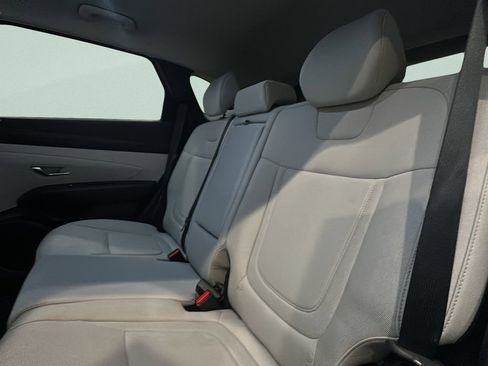 Certified 2025 Hyundai Tucson SEL AWD/4WD image 12