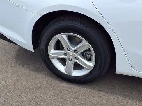 Used 2023 Chevrolet Malibu LT FWD image 24