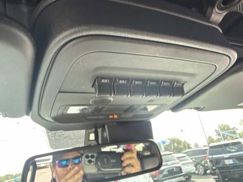 Certified 2024 Ford Bronco Wildtrak image 25