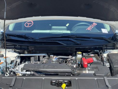 New 2025 Nissan Rogue S image 9