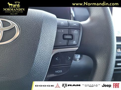 Used 2025 Toyota Camry LE FWD image 14