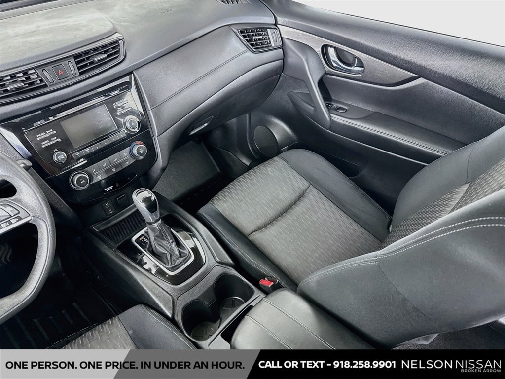 Used 2017 Nissan Rogue S FWD image 21