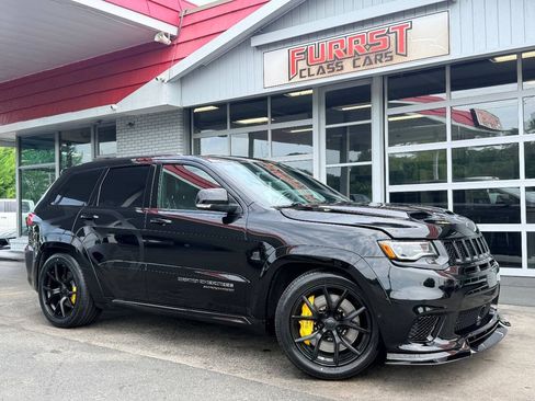 Used 2018 Jeep Grand Cherokee Trackhawk AWD/4WD image 1