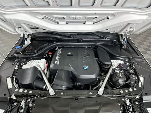 Used 2026 BMW 530i xDrive AWD/4WD image 34