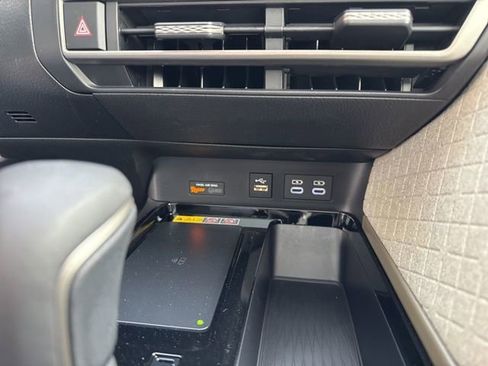 Used 2025 Toyota Camry XSE image 17