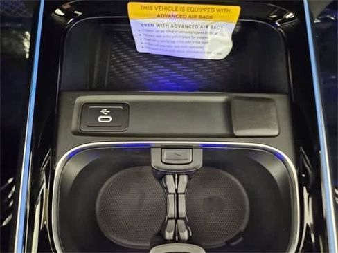 Used 2025 Mercedes-Benz GLB 250 GLB 250 image 32