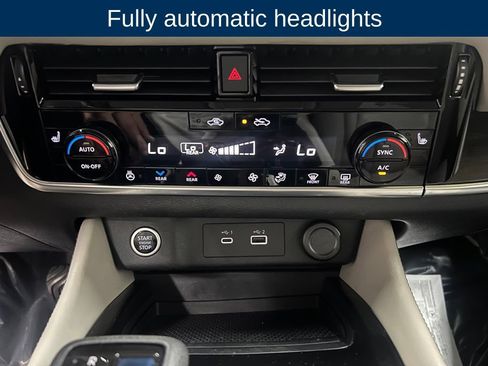 Used 2021 Nissan Rogue SL w/ Premium Package AWD/4WD image 29