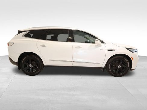 Used 2024 Buick Enclave Essence w/ Sport Touring Edition AWD/4WD image 5