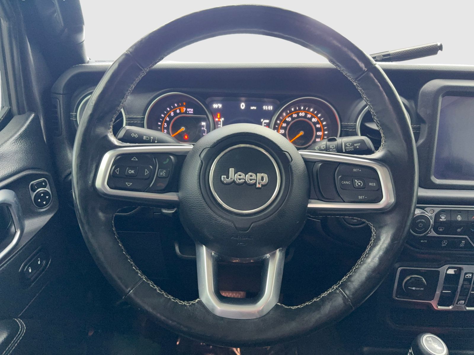 Used 2018 Jeep Wrangler Unlimited Sahara AWD/4WD image 19