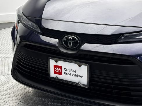 Used 2023 Toyota Corolla LE w/ Carpet Mat Package (TMS) FWD image 2