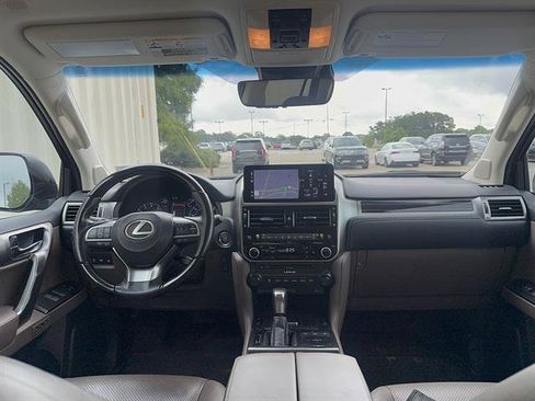 Certified 2023 Lexus GX 460 Luxury w/ Sport Design Package AWD/4WD image 3