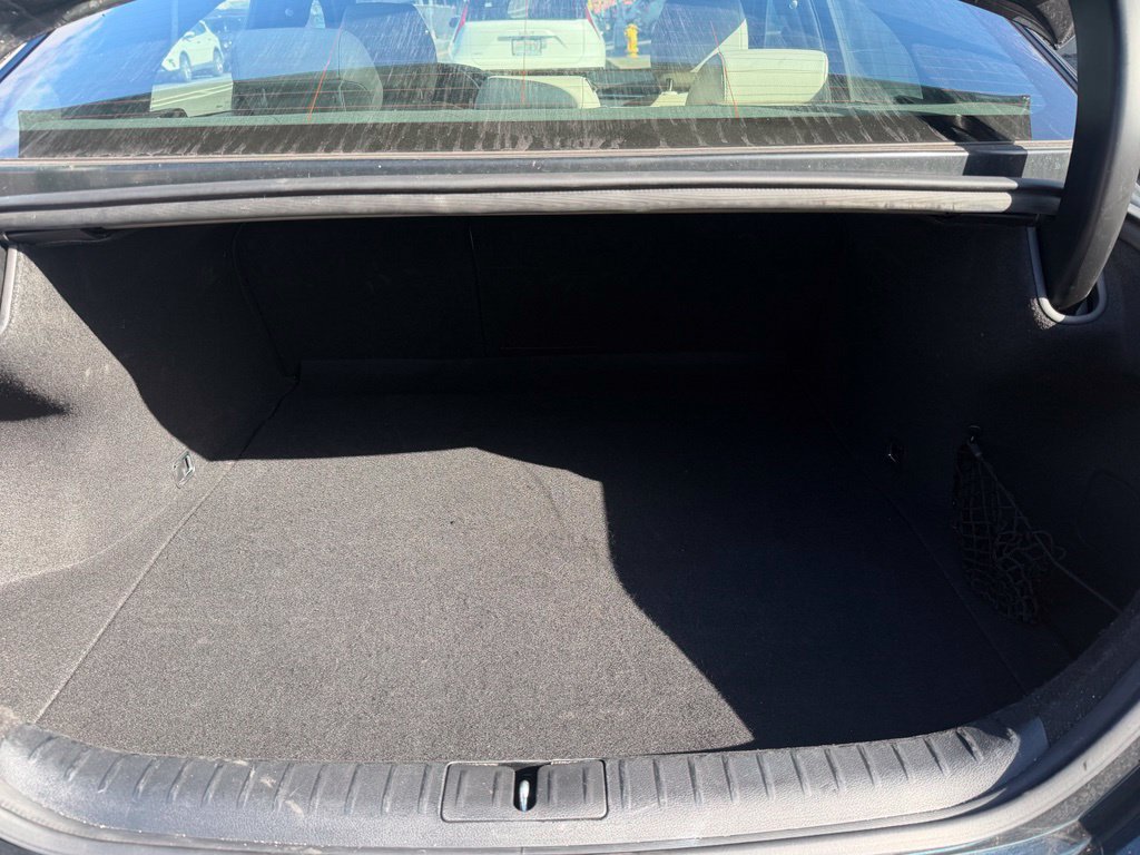 Used 2025 Genesis G70 2.5T RWD image 17