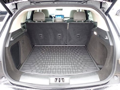 Used 2023 Lincoln Corsair AWD w/ Equipment Group 101A image 5