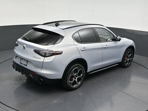 Used 2025 Alfa Romeo Stelvio Sprint w/ Veloce Package AWD/4WD image 19
