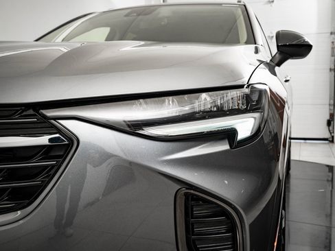 Used 2021 Buick Envision Essence w/ Sport Touring Package image 14