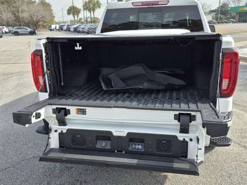 Used 2024 GMC Sierra 1500 Denali Ultimate image 3