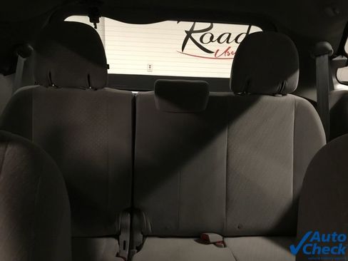 Used 2017 Toyota Sienna LE image 34