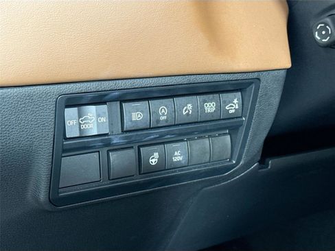 Used 2023 Toyota Tundra 1794 Edition image 16