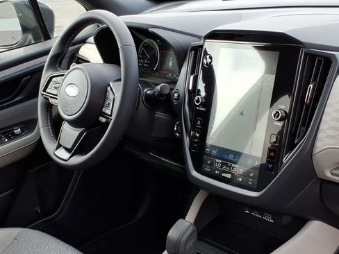 Used 2025 Subaru Forester Premium w/ Protection Package (1PH) image 22